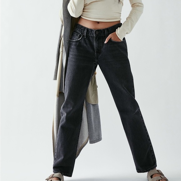 Levi’s Middy Jean - Picture 3 of 4